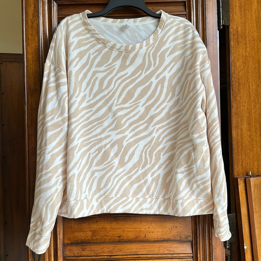 SALE🛍️Chic Zebra Print Top